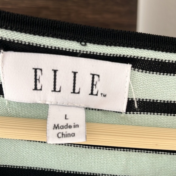 Elle Striped Top - Picture 3 of 3